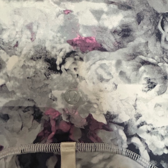 Rare Lululemon Define Jacket, Like New Condition, Sz 6.  Vintage - Picture 5 of 7